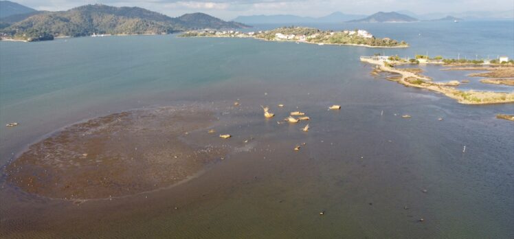 Fethiye'de deniz suyu çekildi