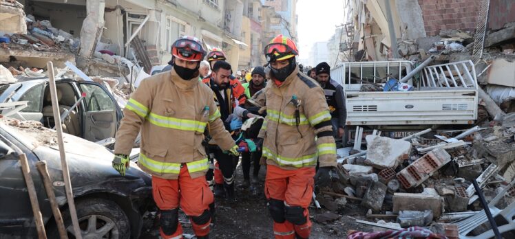 Hatay'da 11 yaşındaki çocuk, depremden 73 saat sonra kurtarıldı