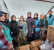 KADEM'in deprem bölgesine yardımları sürüyor