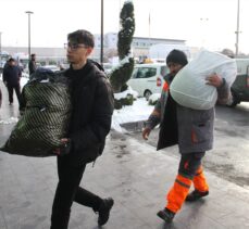 Kayseri OSB'deki yardım toplama merkezinden deprem bölgesine 125 tır malzeme gönderildi