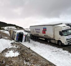 Ardahan'da kar ve buzlanma ulaşımı aksattı