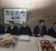 HÜDA PAR Genel Başkanı Yapıcıoğlu, Malatya'da depremzedelerle iftar yaptı