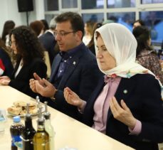 İYİ Parti Genel Başkanı Akşener, üniversite öğrencileriyle iftar yaptı