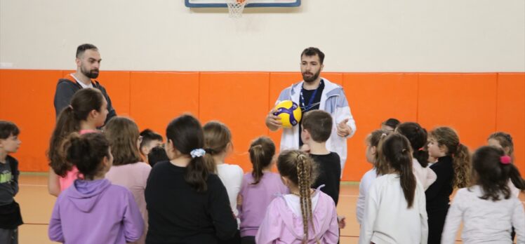 Tekirdağ'da depremzede çocuklar spor kurslarına katılıyor