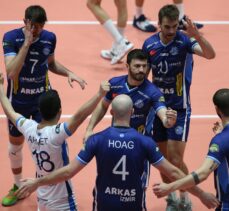 Voleybol: AXA Sigorta Efeler Ligi play-off 1-4 etabı