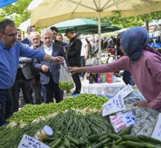 Bakan Kasapoğlu Urla Enginar Festivali'ni ziyaret etti