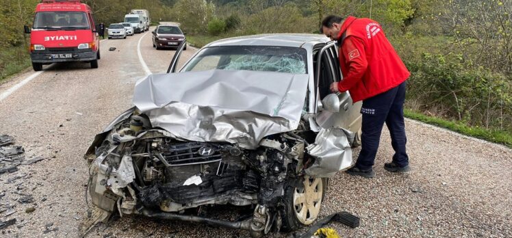 Balıkesir'de trafik kazasında 1 kişi öldü, 1 kişi yaralandı