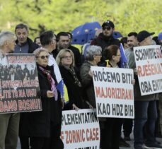 Bosna Hersek'te Yüksek Temsilci Schmidt aleyhine gösteri düzenlendi