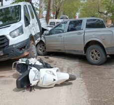 Bursa'da kamyonetin çarptığı yaya öldü, motosiklet sürücüsü yaralandı