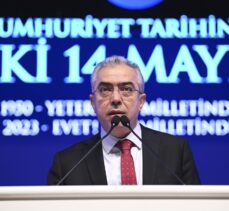 Demokrasi ve Özgürlükler Adası'nda “Cumhuriyet Tarihinde İki 14 Mayıs” paneli düzenlendi