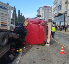 Giresun'da devrilen tırın sürücüsü yaralandı