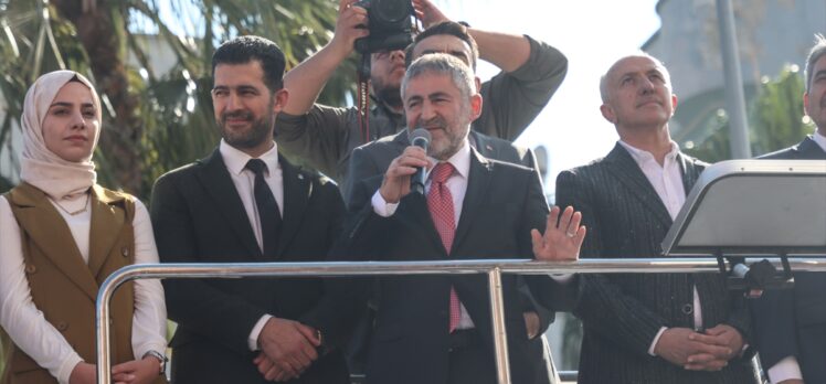 Hazine ve Maliye Bakan Nebati, AK Parti Mersin İl Başkanlığı ziyaretinde konuştu: