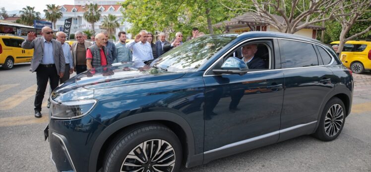 Kültür ve Turizm Bakanı Ersoy, Antalya'da ziyaretlerde bulundu