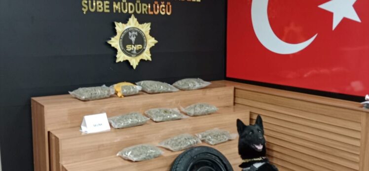 Şanlıurfa'da yedek lastiğe gizlenmiş 5 kilo 200 gram sentetik uyuşturucu bulundu