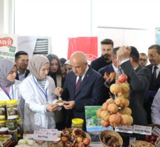 Tarım ve Orman Bakanı Vahit Kirişci, Siirt'te tarım sektörü temsilcileriyle buluştu: (1)