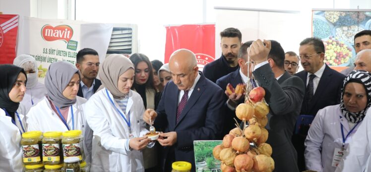 Tarım ve Orman Bakanı Vahit Kirişci, Siirt'te tarım sektörü temsilcileriyle buluştu: (1)