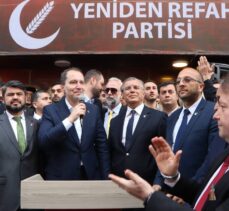 Yeniden Refah Partisi Genel Başkanı Erbakan, İstanbul'da seçim çalışmalarını sürdürdü: