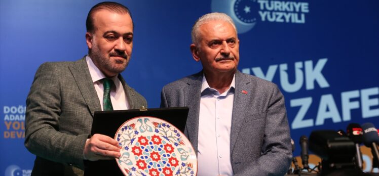 AK Parti Genel Başkanvekili Binali Yıldırım, Kocaeli'de mahalle başkanlarıyla buluştu: