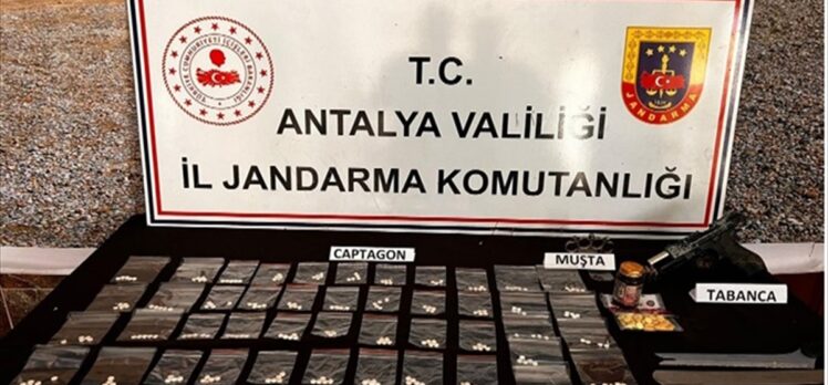 Antalya'daki uyuşturucu operasyonlarında yakalanan 253 zanlıdan 33'ü tutuklandı