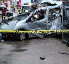 Bursa'da trafik kazasında 2 kişi öldü, 1 kişi yaralandı