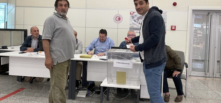 Cumhurbaşkanı Seçimi'nin ikinci turu için sınır kapılarında oy verme işlemi başladı