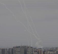 Hava saldırılarına maruz kalan Gazze Şeridi'nden İsrail'e roketler atıldı