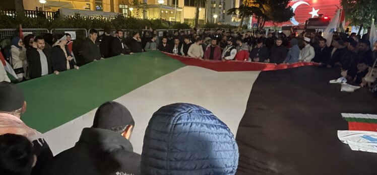 İsrail'in Gazze Şeridi'ne saldırısı İstanbul'da protesto edildi