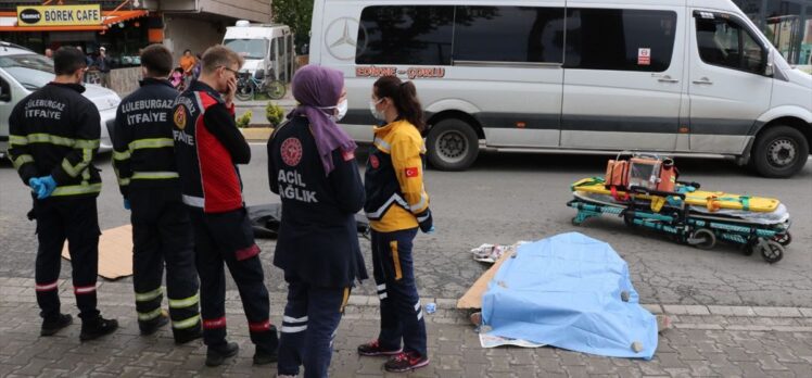 Kırklareli'nde tırın çarptığı anneanne ve torunu hayatını kaybetti