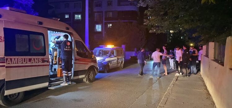 Mersin'de 5 katlı binada çıkan yangın söndürüldü