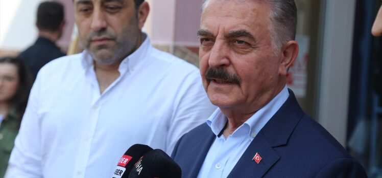 MHP Genel Sekreteri Büyükataman, oyunu Bursa'da kullandı: