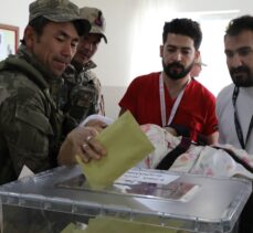 Van, Bitlis ve Hakkari'de oy kullanma işlemleri sürüyor