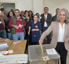 Yeşil Sol Parti Eş Sözcüsü Uçar, İstanbul'da oyunu kullandı