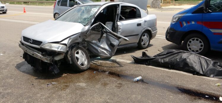 Adana'da trafik kazasında 1 kişi öldü, 4 kişi yaralandı