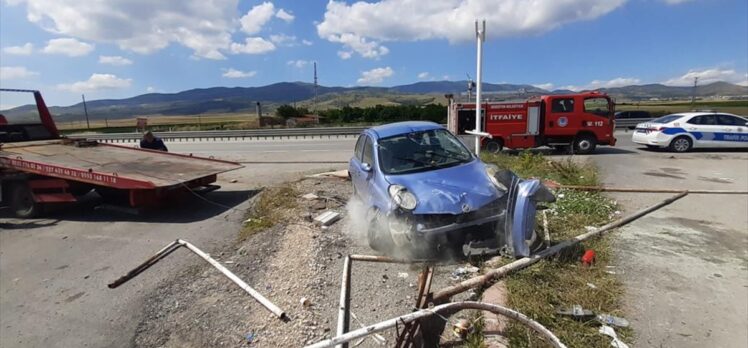 Amasya’da takla atan otomobildeki 4 kişi yaralandı