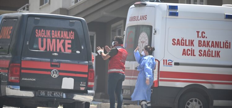 Ankara'da zehirlenme nedeniyle 2 kişi hayatını kaybetti, 1'i ağır 5 kişi hastaneye kaldırıldı