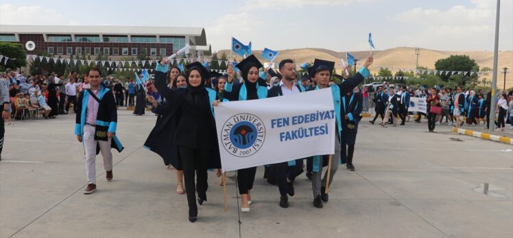 Batman Üniversitesi'nde mezuniyet töreni düzenlendi