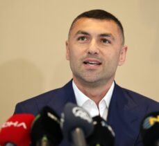 Burak Yılmaz, futbolu bıraktığını açıkladı: