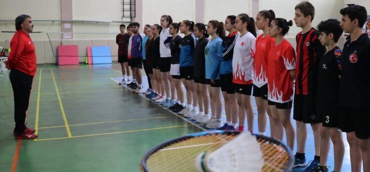 Erzincan, badmintoncu yetiştirmedeki başarısıyla dikkati çekiyor