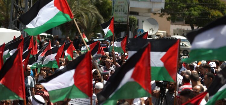Gazze'deki gösteride BM Filistinli Mültecilere Yardım Ajansına destek istendi