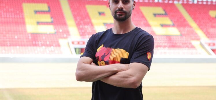 Göztepe, Tarkan Serbest'i transfer etti