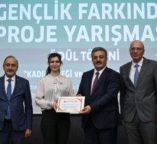 Hacı Bayram Veli Üniversitesinin “Gençlik Farkında Proje Yarışması”nın ödülleri verildi