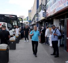 İstanbul otogarında bayram yoğunluğu devam ediyor