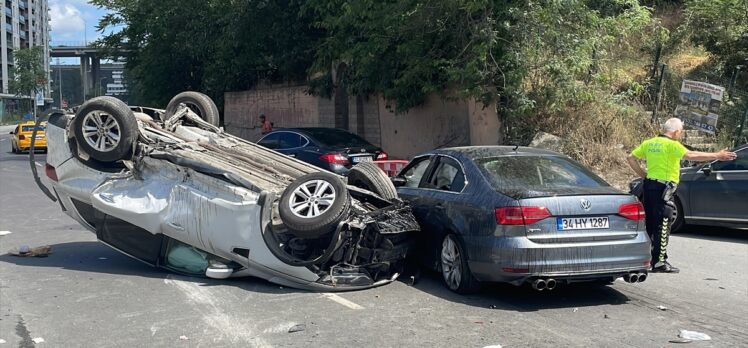 Kağıthane'de meydana gelen trafik kazasında 5 kişi yaralandı