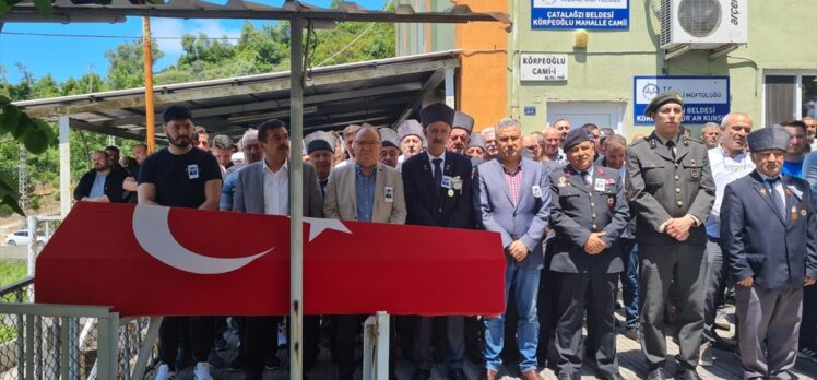 Kıbrıs gazisi memleketi Zonguldak'ta son yolculuğuna uğurlandı