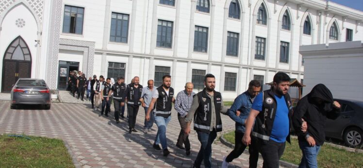 Kocaeli merkezli fındık alım usulsüzlüğü operasyonunda yakalanan 18 zanlı adliyede