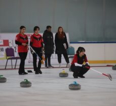 Okul Sporları Gençler Curling Türkiye Şampiyonası Kars'ta devam ediyor