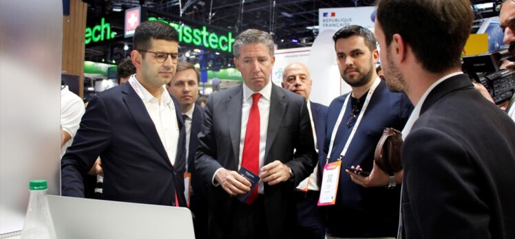 Paris'teki teknoloji fuarı VivaTech, Türk şirketlerin katılımıyla başladı