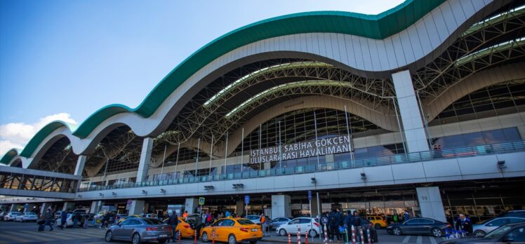 Sabiha Gökçen Havalimanı'nda Kurban Bayramı yoğunluğu başladı