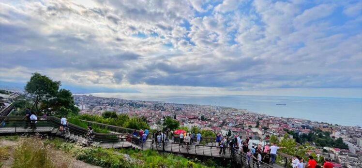 Trabzon'daki Boztepe Seyir Terası'nı iki ayda 600 bini aşkın kişi ziyaret etti