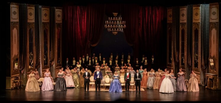 Uluslararası İstanbul Opera Festivali'nde “La Traviata” sanatseverlerle buluştu